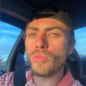 Meet your Posher, Cameron